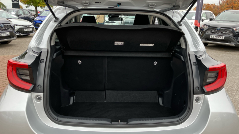 Toyota Yaris 1.5 Hybrid Design 5dr CVT Hybrid Hatchback